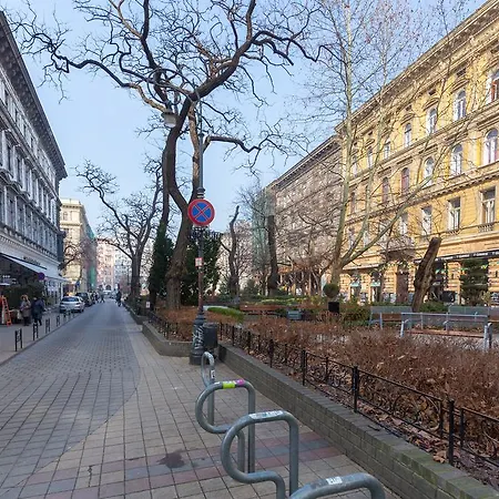 Apartment Real Hegedu *