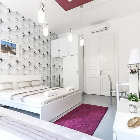 Real Hegedu Apartment