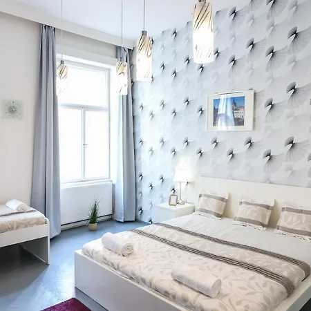 Apartment Real Hegedu *