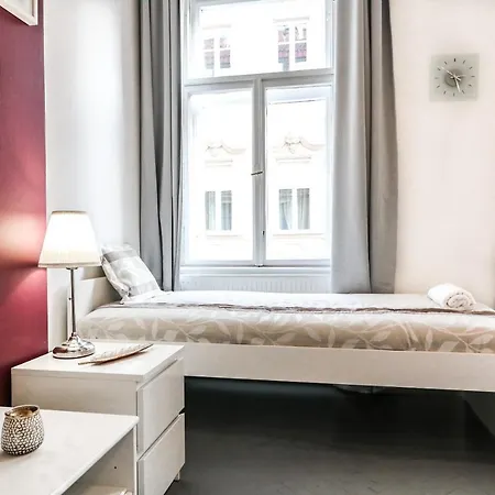 Real Hegedu Budapest