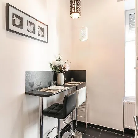 Apartment Real Hegedu Budapest